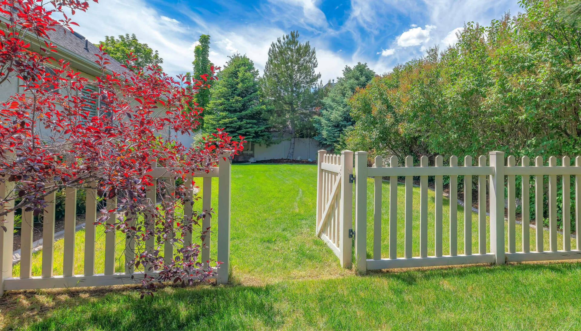 Fence gate installation services in Newnan